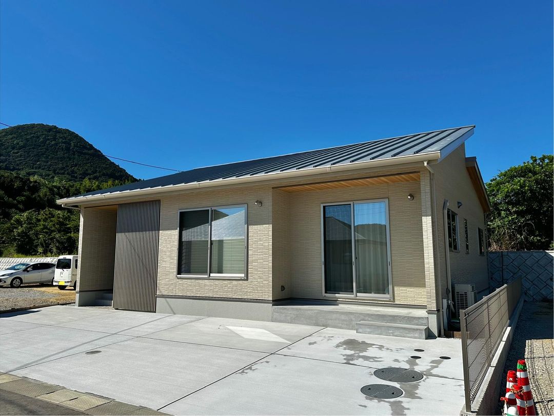 New Build Single-Story House with Custom Furniture in Isahaya - Thumbnail 2