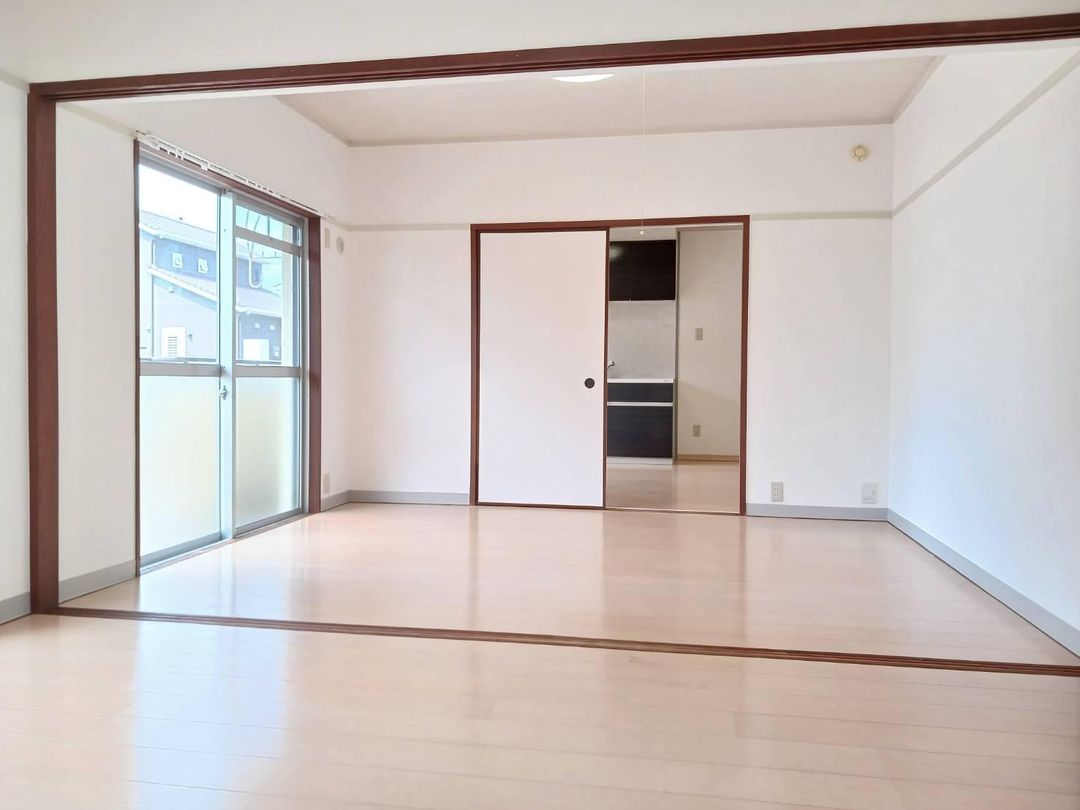 9-Unit Apartment Building for Sale in Sasebo, Nagasaki - Thumbnail 3