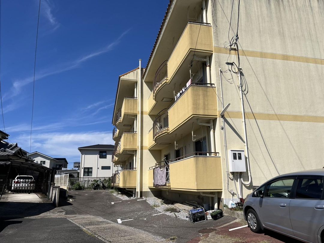 9-Unit Apartment Building for Sale in Sasebo, Nagasaki - Thumbnail 2
