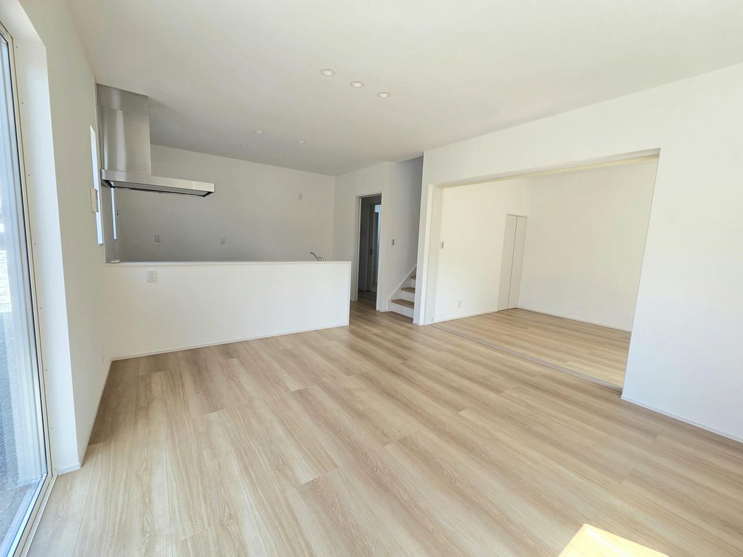 Newly Built 4SLDK House in Omura, Nagasaki – 105m² - Thumbnail 2