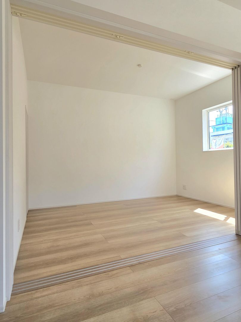 Newly Built 4SLDK House in Omura, Nagasaki – 105m² - Thumbnail 4