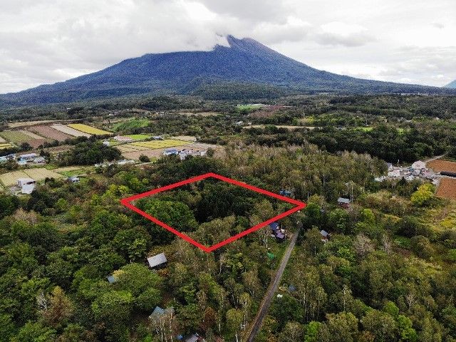 Land for Sale in Niseko - 10,166 sqm Plot Near Mt. Yotei - Thumbnail 3