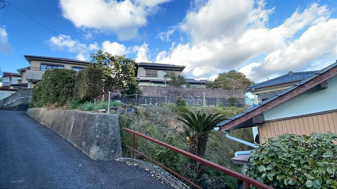 6DK House in Isahaya with 2 Parking Spaces - 112M Yen - Thumbnail 3
