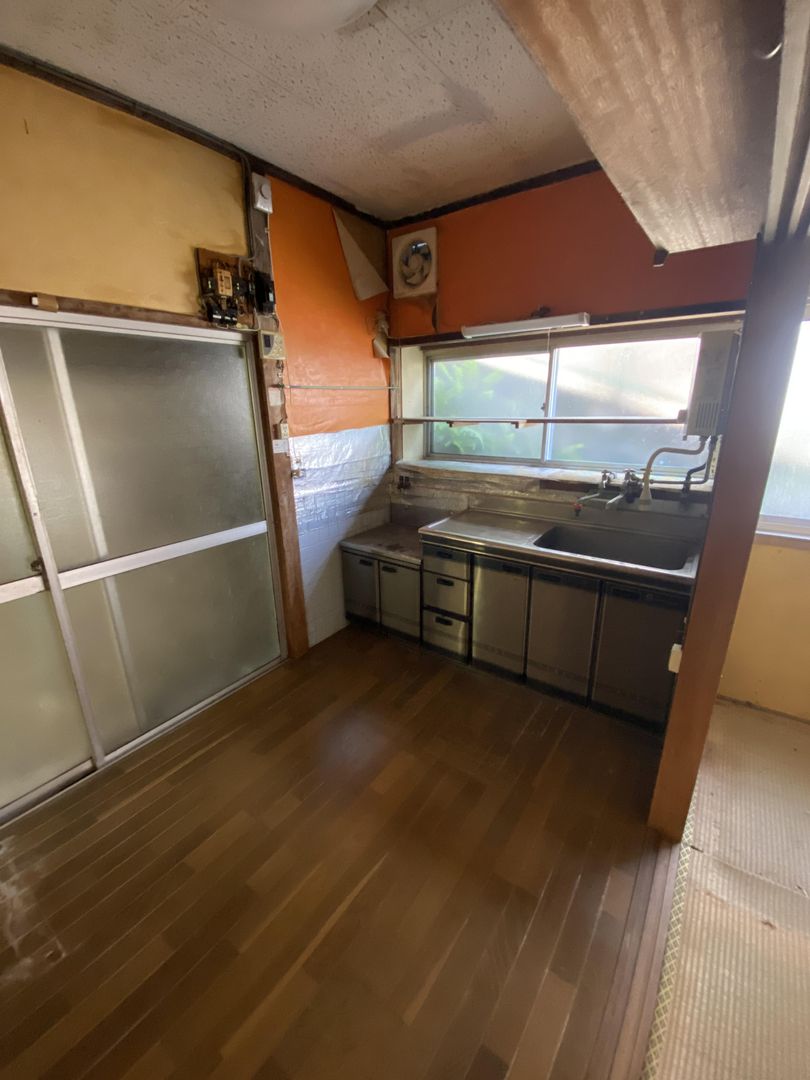 Used Detached House for Sale in Nagasaki City, Nagasaki Prefecture - Thumbnail 4