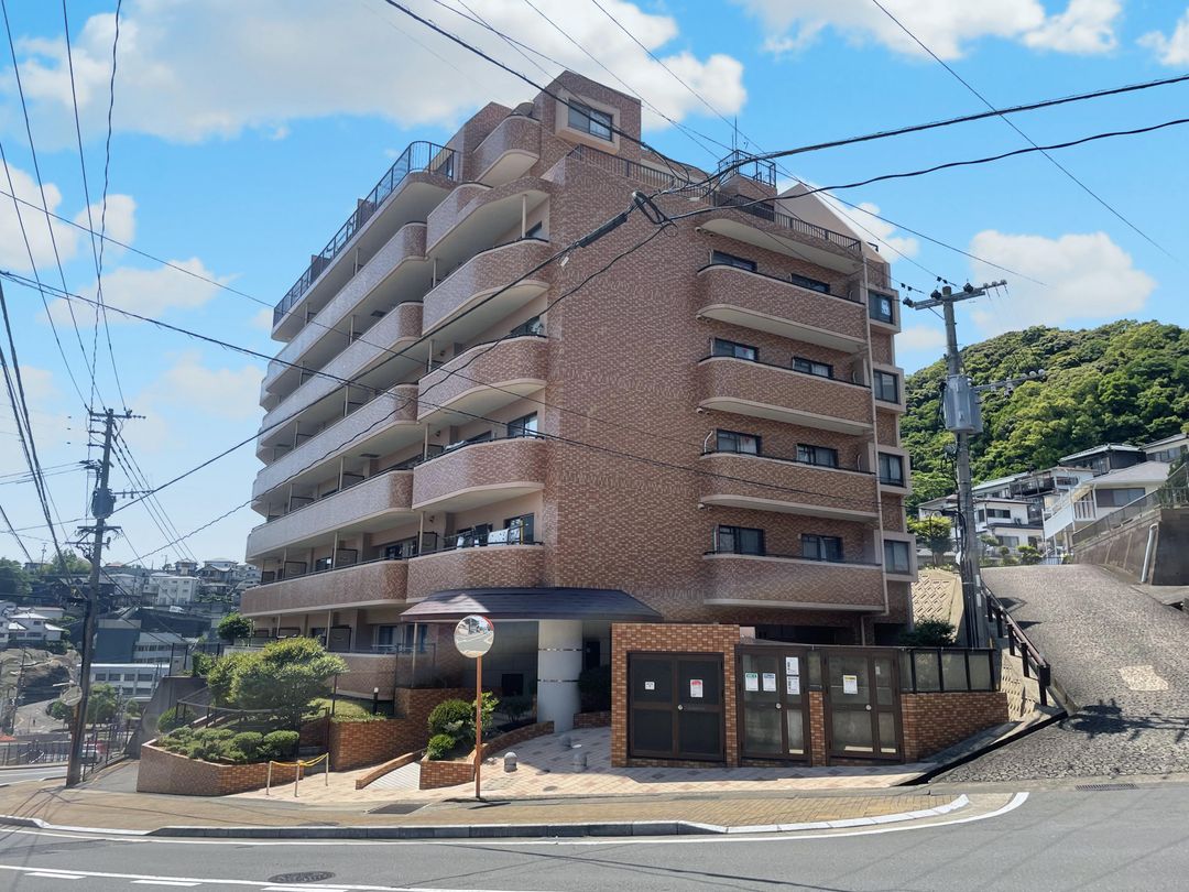 3LDK Apartment for Sale in Nagasaki City, Nagasaki Prefecture - Thumbnail 2