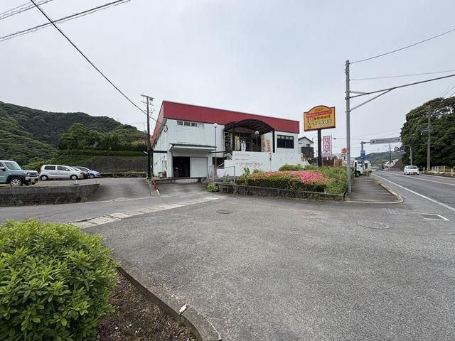 Large Commercial Building for Sale in Koga, Nagasaki City - Image 1