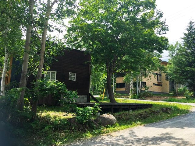 Unique Octagonal 3LDK House for Sale in Niseko Hirafu - Thumbnail 2