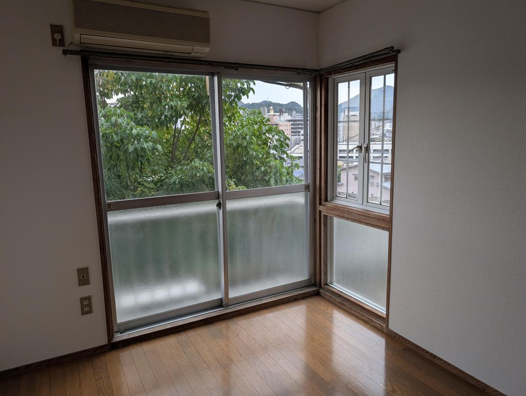 Sunshine Shower Shimizu Apartment Building for Sale in Nagasaki - Thumbnail 4