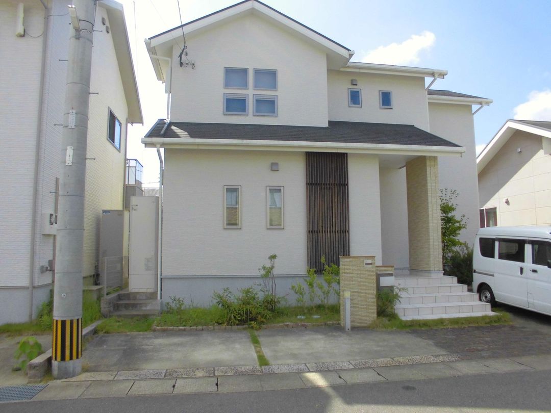 4LDK House with Solar Panels in Isahaya, Nagasaki - Thumbnail 3