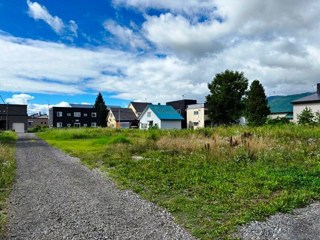 506 Tsubo Residential Development Land for Sale in Kutchan, Hokkaido - Thumbnail 3
