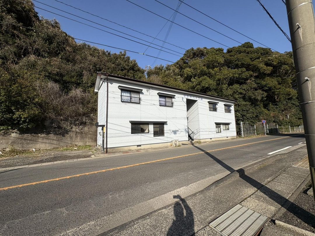 Sasakih Heights 24 Apartment Building for Sale in Sasebo - Thumbnail 2