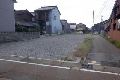 Land for Sale in Namerikawa 1748-1 — Image 1, Namekawa, Toyama