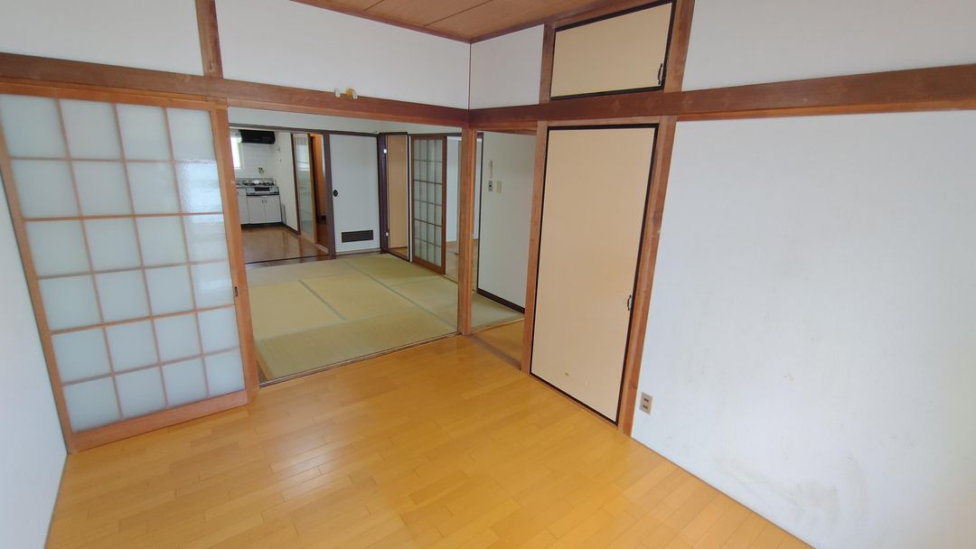 4DK Apartment in Nagasaki's Hayama Area with Pet Permission - Thumbnail 4