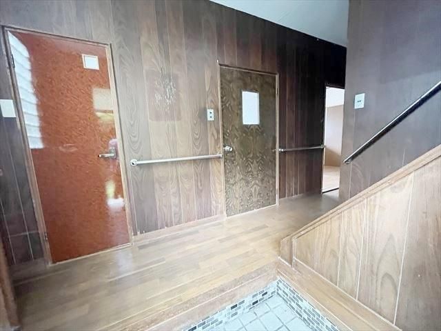 Renovated 5DK House in Quiet Nagasaki Residential Area - Thumbnail 4