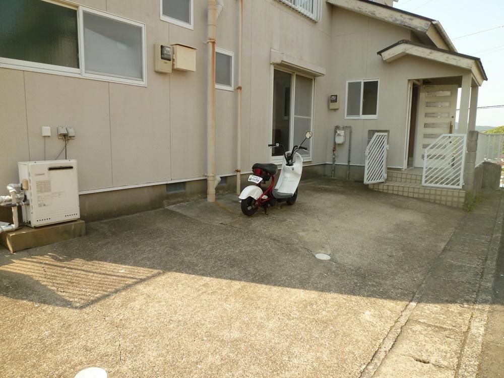 Income-Generating Apartment Building for Sale in Nagasaki - Thumbnail 2