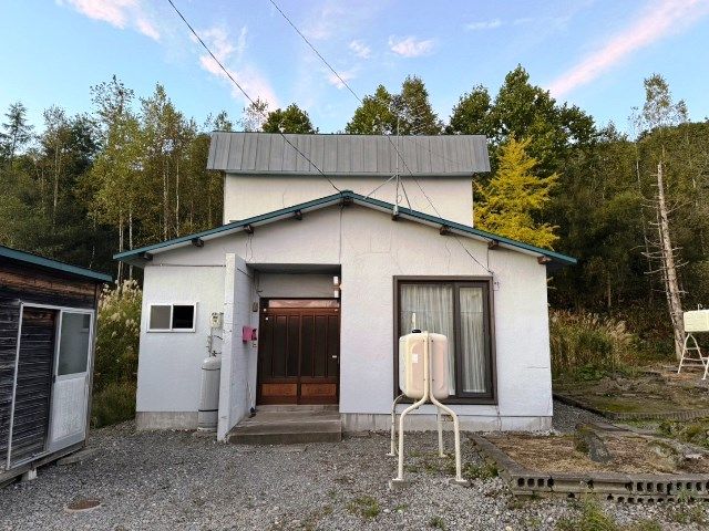 4SLDK Townhouse with Mount Yotei View for Sale in Kutchan, Hokkaido - Thumbnail 2