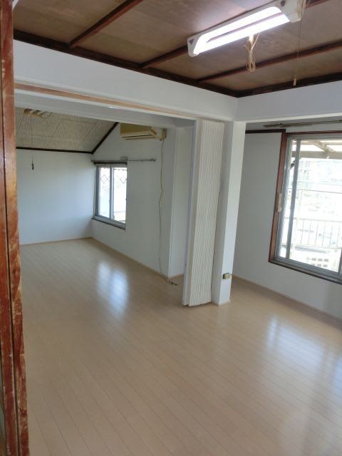 2LDK Wooden House for Sale in Nagasaki City, Otorimachi - Thumbnail 4