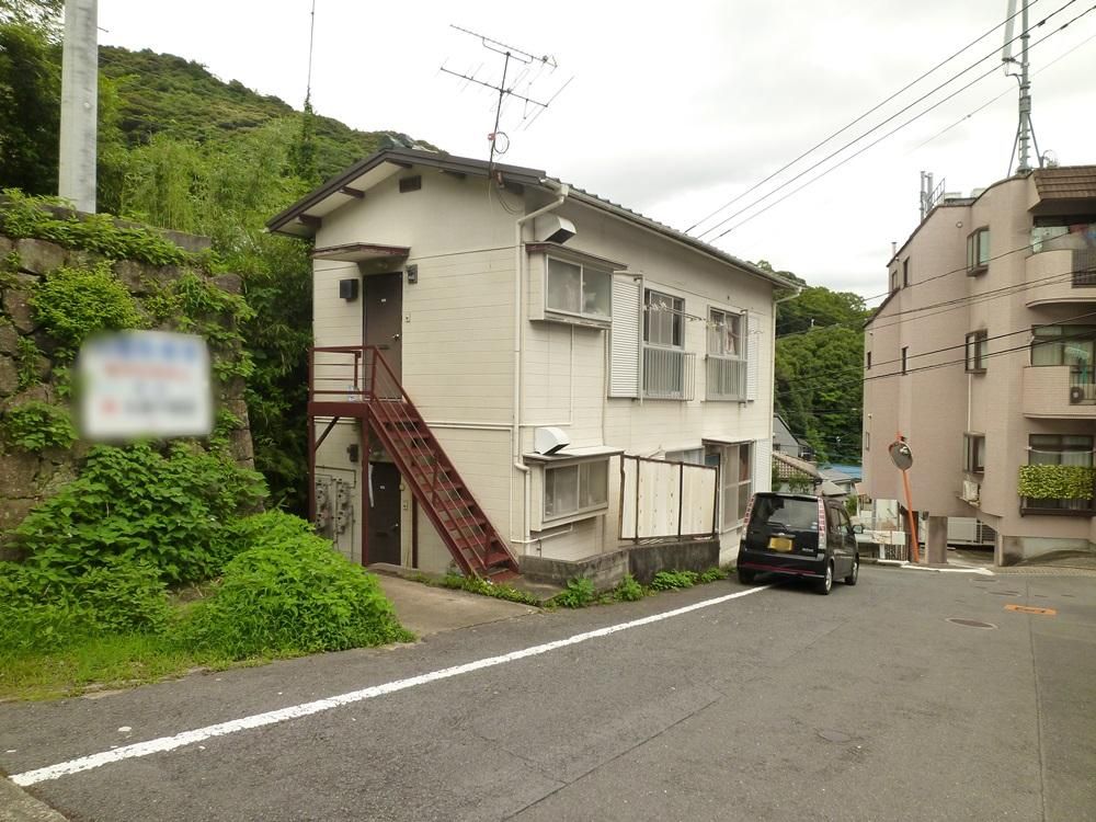 4-Unit Apartment Building for Sale in Nagasaki's Inasamachi - Thumbnail 2