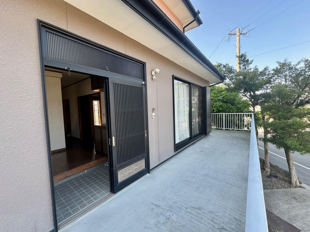 Spacious 4LDK House in Unzen City, Nagasaki - Thumbnail 2