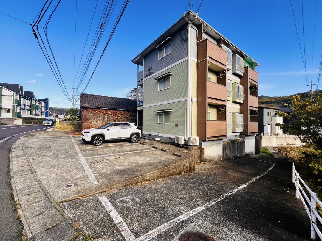 First Inn With House II Apartment Building for Sale in Saza, Nagasaki - Thumbnail 2