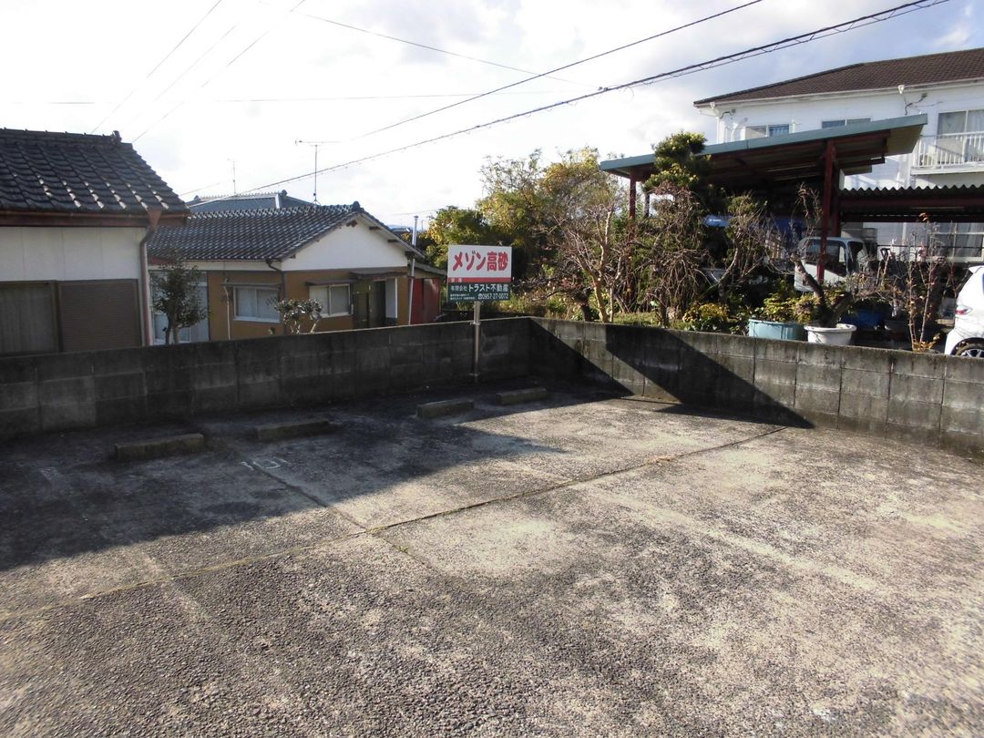 Apartment Building for Sale in Isahaya, Nagasaki - Thumbnail 3