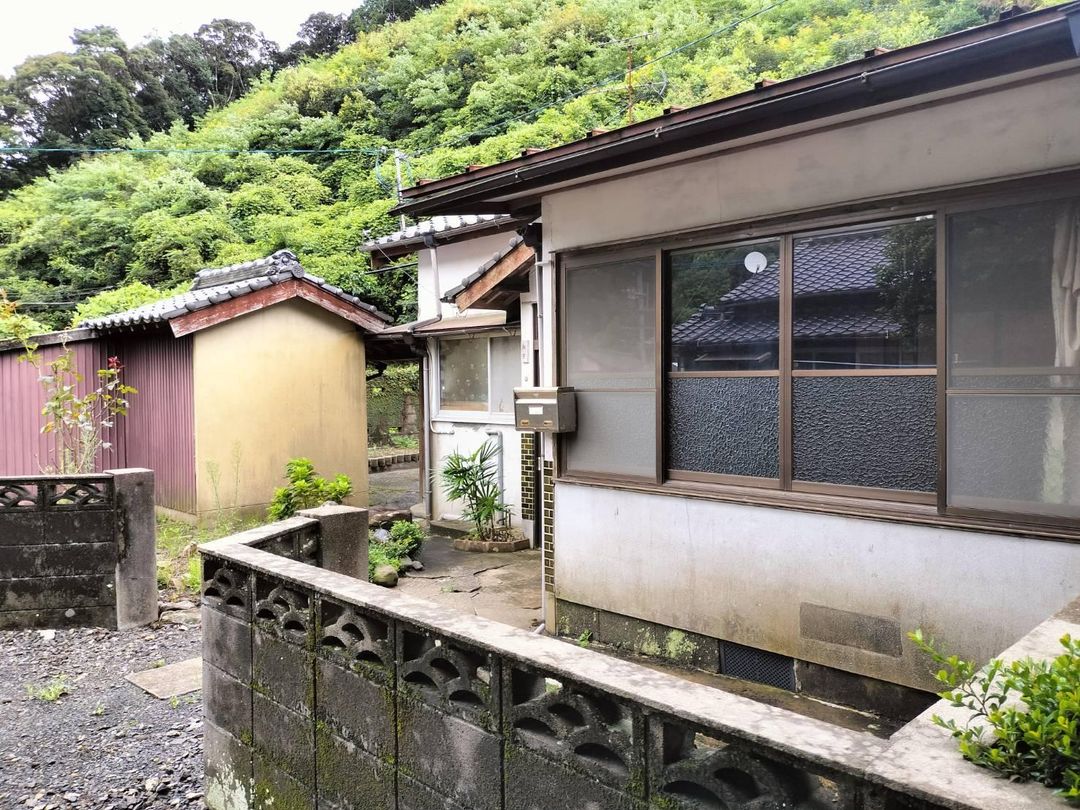 1948 Terraced House on 316sqm Corner Plot in Saza, Nagasaki - Thumbnail 3