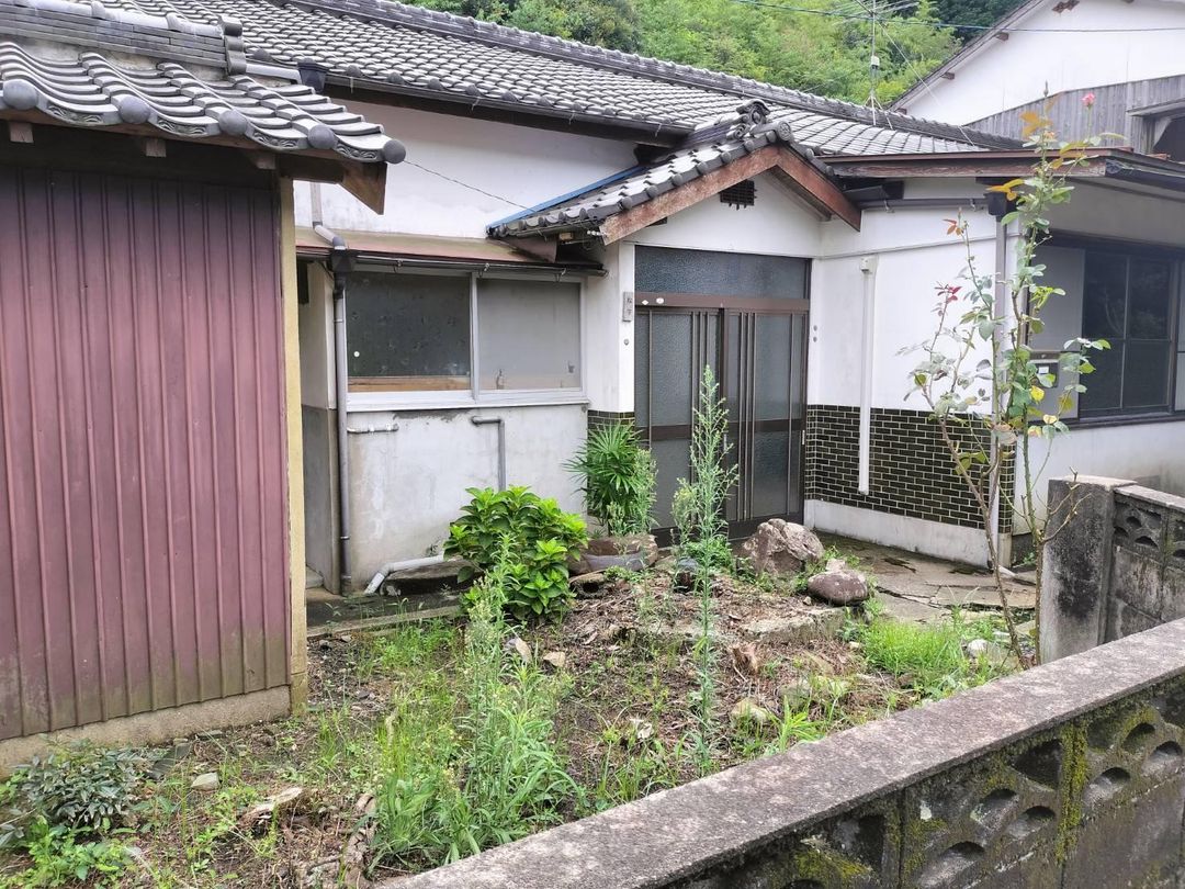 1948 Terraced House on 316sqm Corner Plot in Saza, Nagasaki - Thumbnail 4