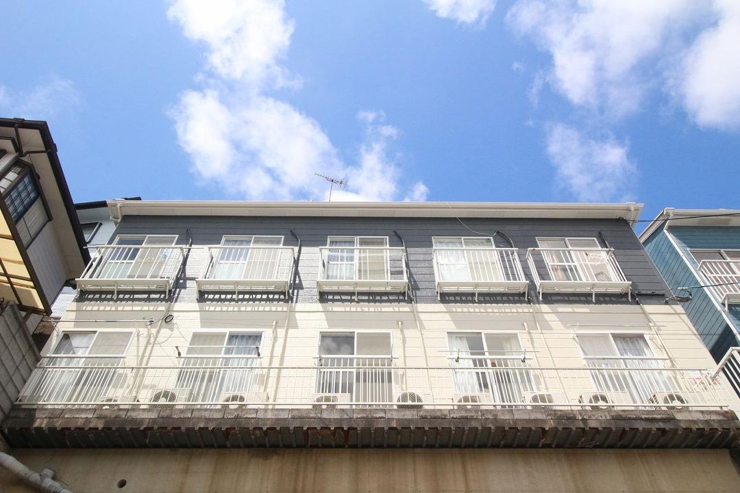 Rainbow Hills Apartment Building for Sale in Nagasaki - 20%+ Yield - Image 1