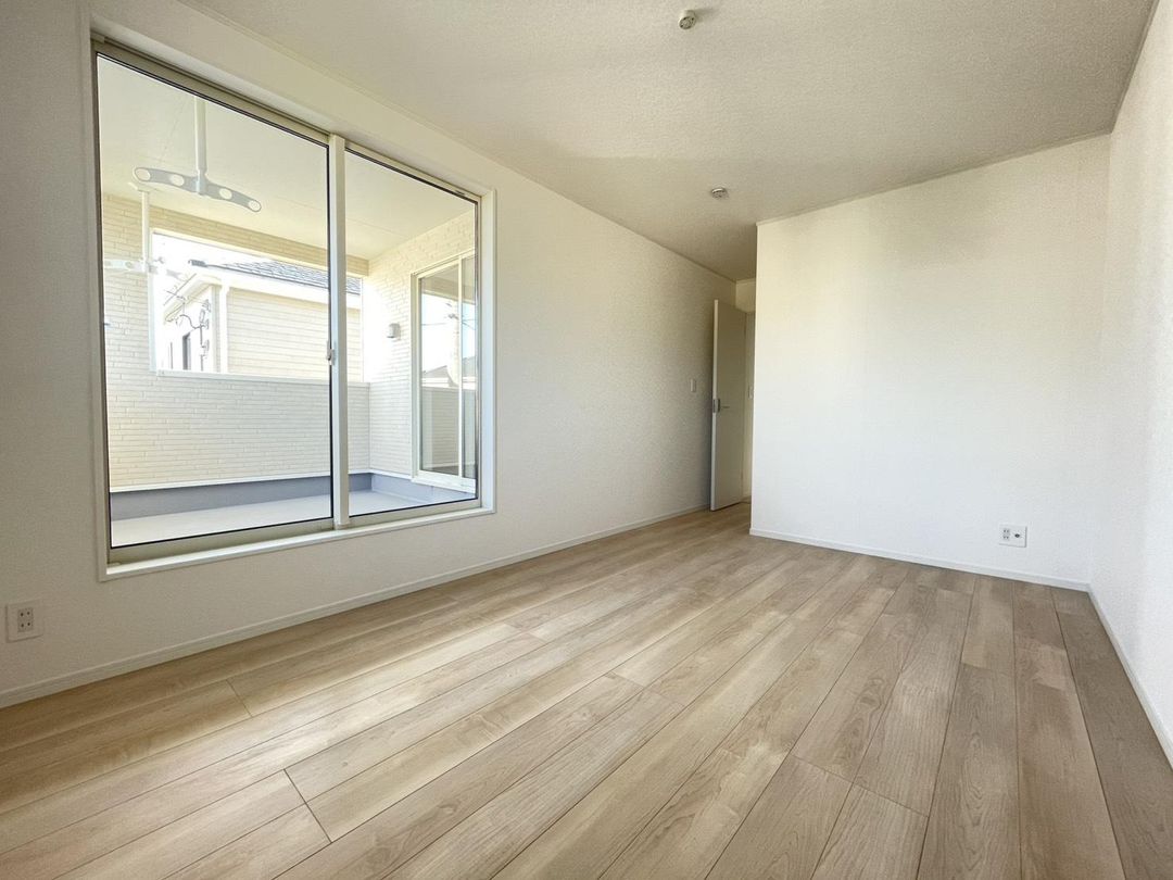 New 4LDK House in Omura, Nagasaki - Family Home Near Schools - Thumbnail 3