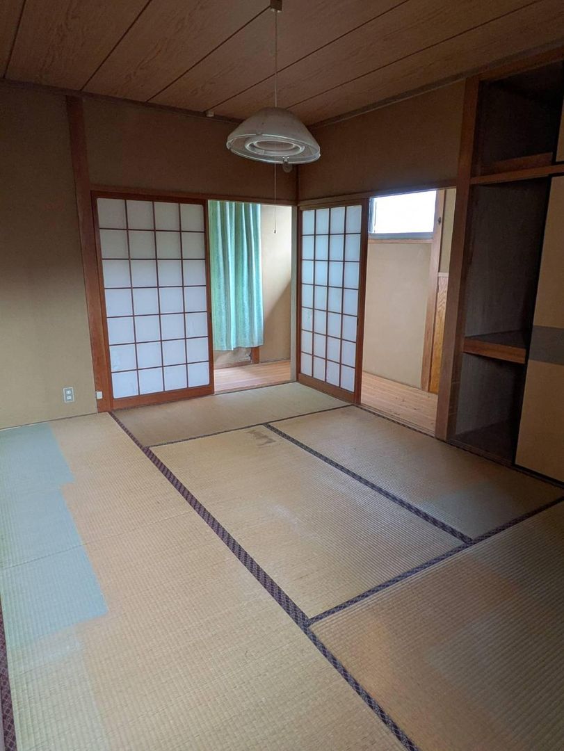 Spacious 6DK House in Nagasaki's Nameishi District - Thumbnail 3