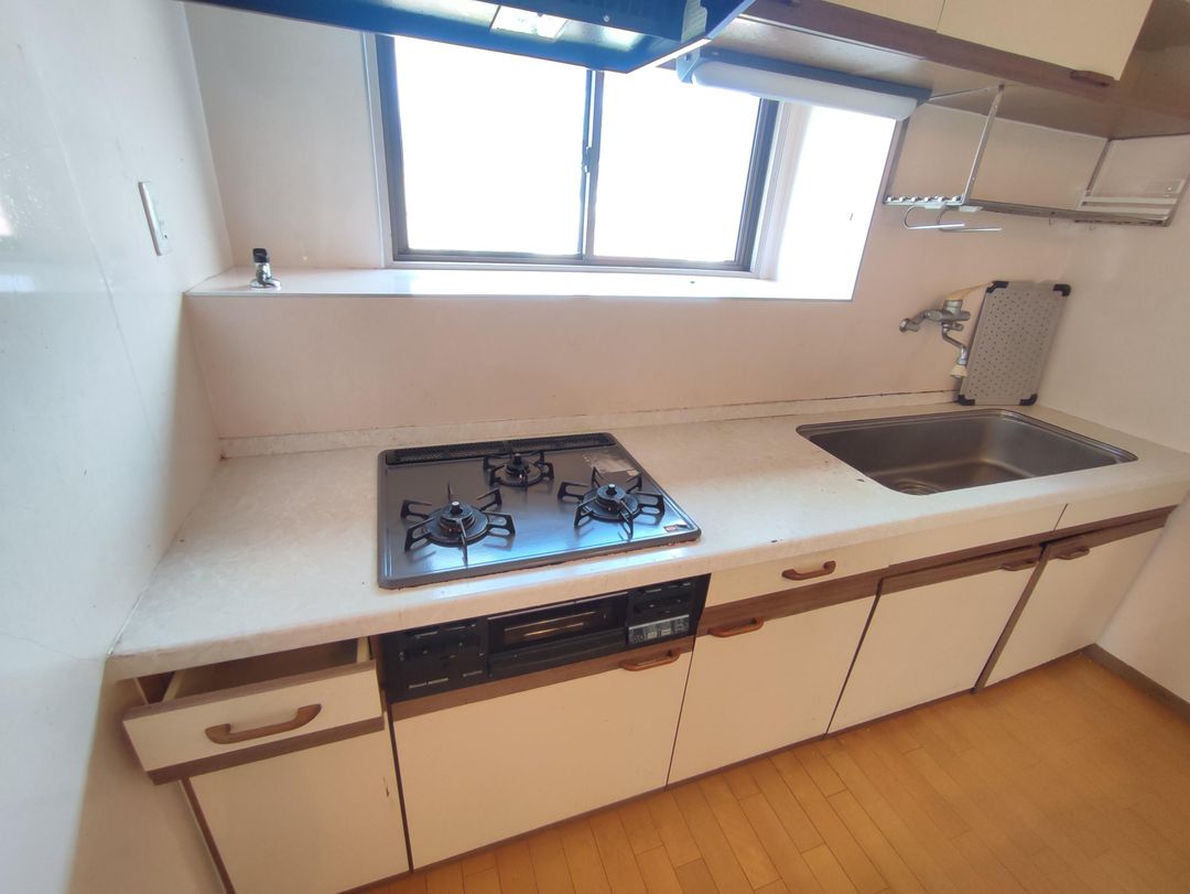 3LDK Apartment in Nagasaki with Tram Access - Thumbnail 2