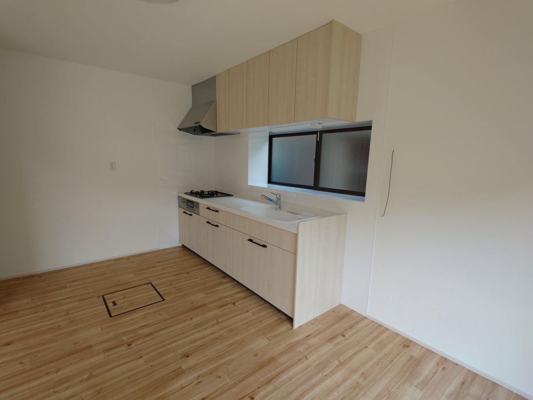 Renovated 3LDK House in Nagasaki's Koga District - Thumbnail 3