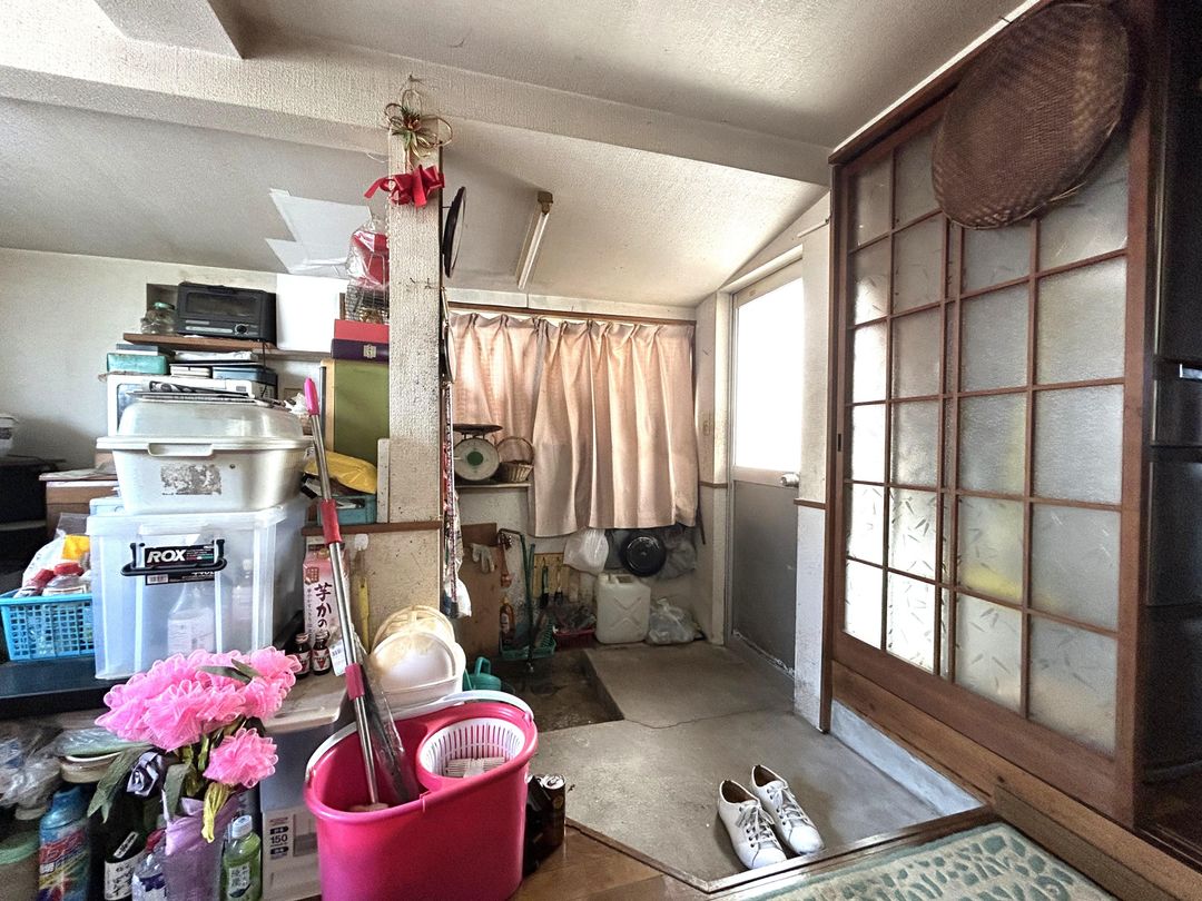 Retro Home in Omura City with Loft Space - Thumbnail 3