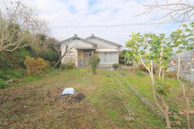 Single-Story House with Garden in Kuruligou, Togitsu-cho — Image 2, Togitsu, Nagasaki