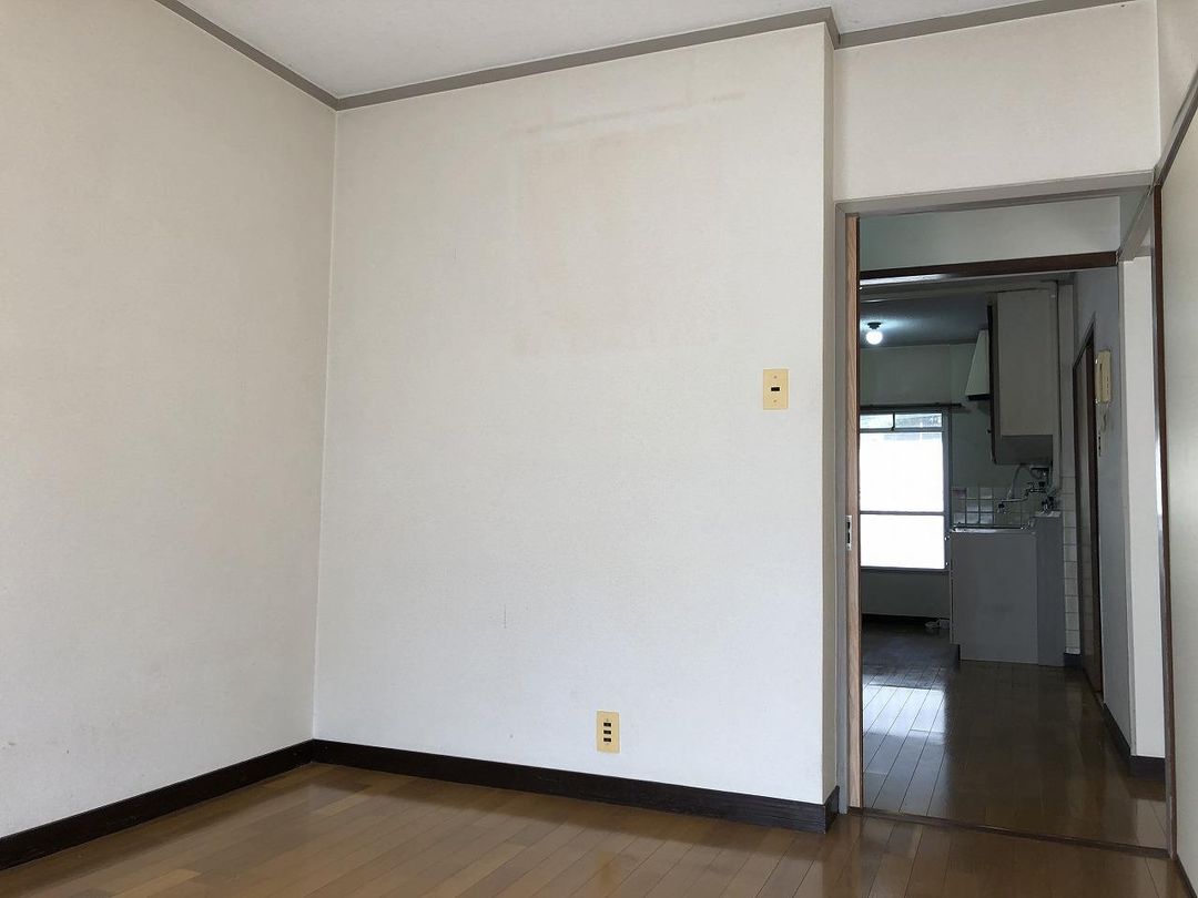 Auction: 3DK Apartment in Nagasaki's Kawabira-cho - Pet Friendly - Thumbnail 4
