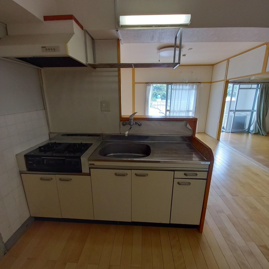 Sunflower Shukumachi 404: 2LDK Apartment in Nagasaki - Thumbnail 2
