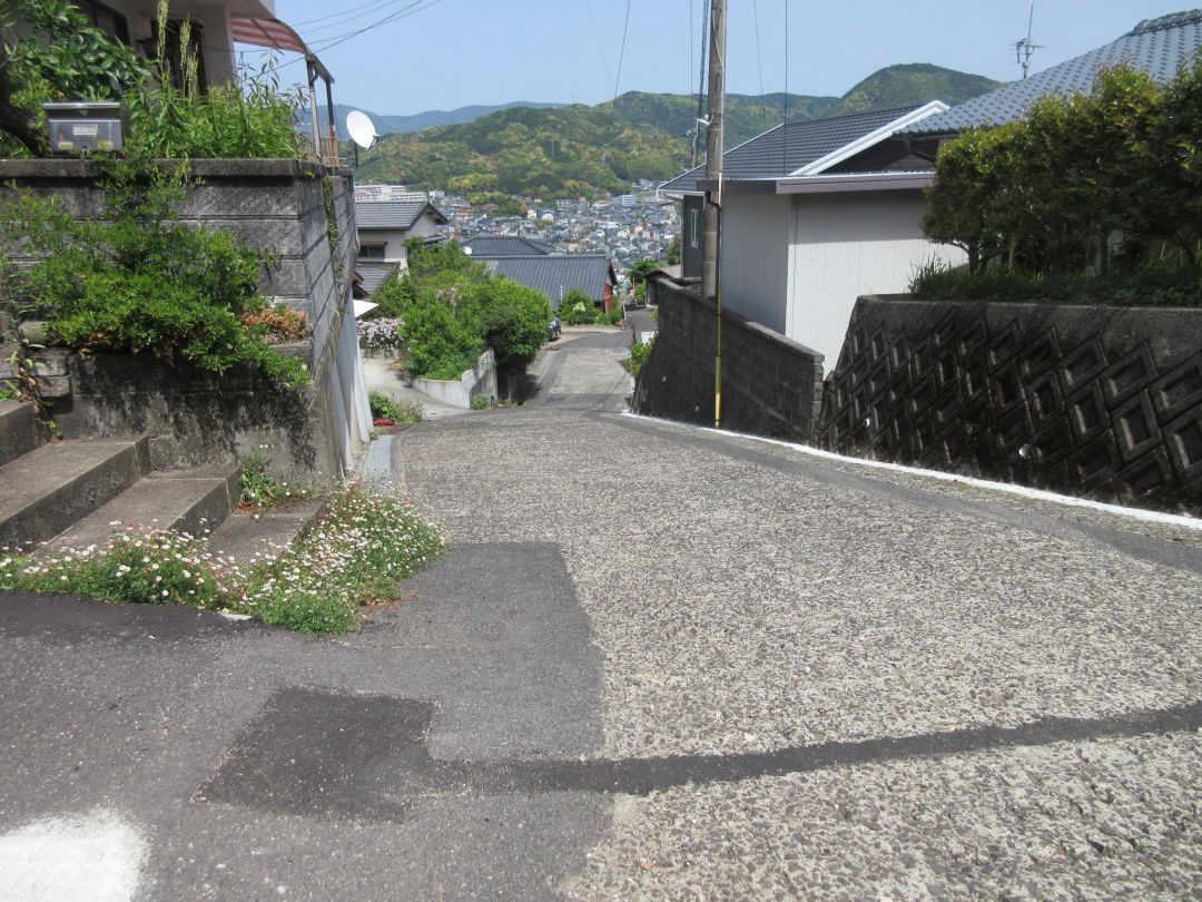 Spacious 6DK House in Sasebo's Yokoo District - Thumbnail 4