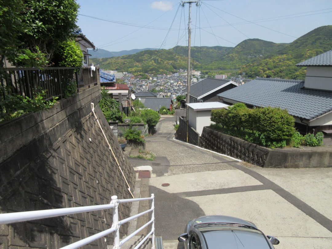 Spacious 6DK House in Sasebo's Yokoo District - Thumbnail 3