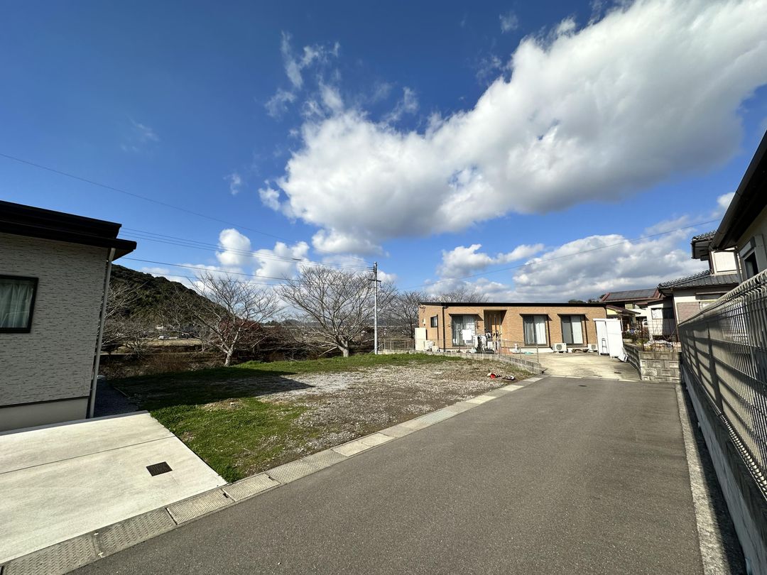 200 sqm Building Plot with Construction Condition in Isahaya, Nagasaki - Thumbnail 2