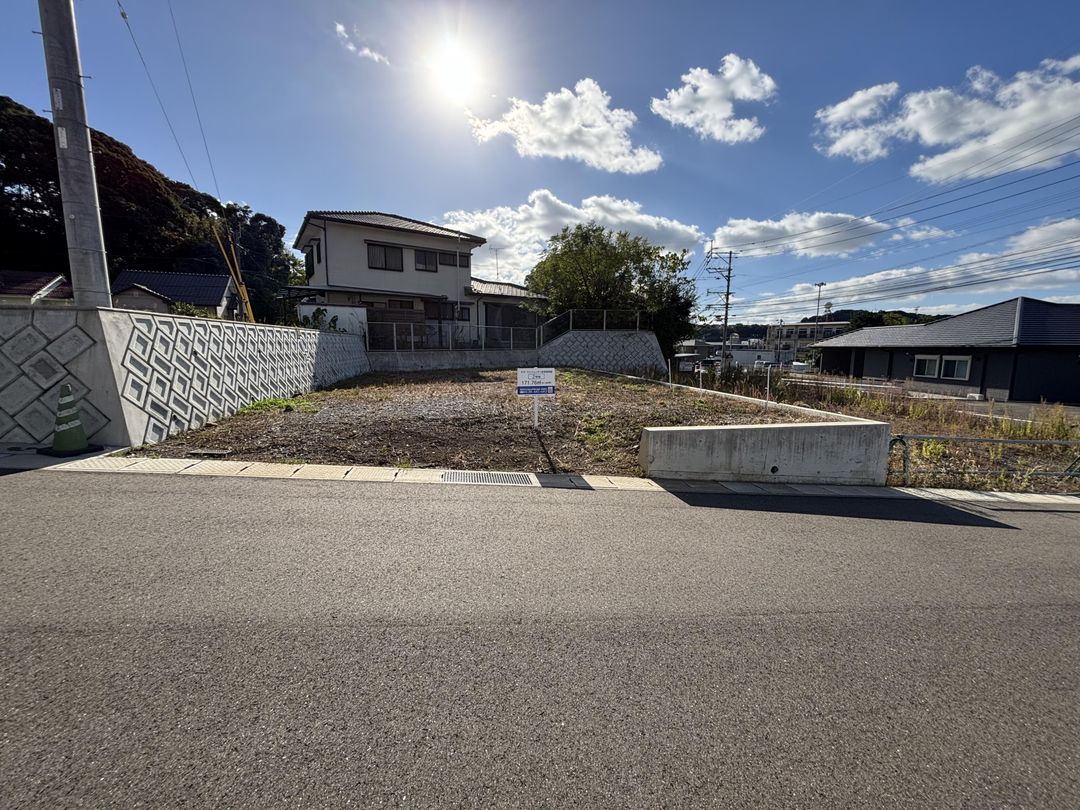 Land for Sale in Sasebo, Nagasaki - 171.76 sqm Plot - Thumbnail 2