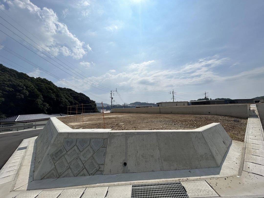 Land for Sale in Sasebo, Nagasaki - 171.76 sqm Plot - Thumbnail 3