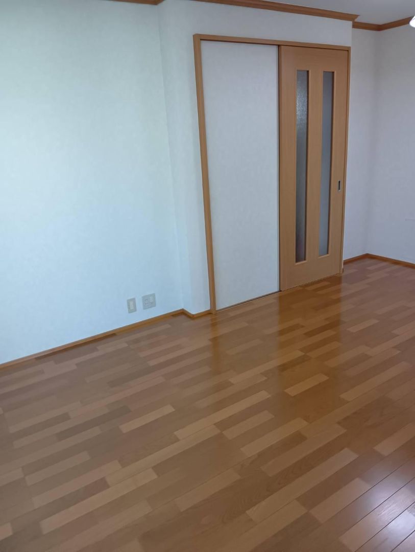 Rose Garden Shiroyama Apartment Building for Sale in Nagasaki - Thumbnail 4