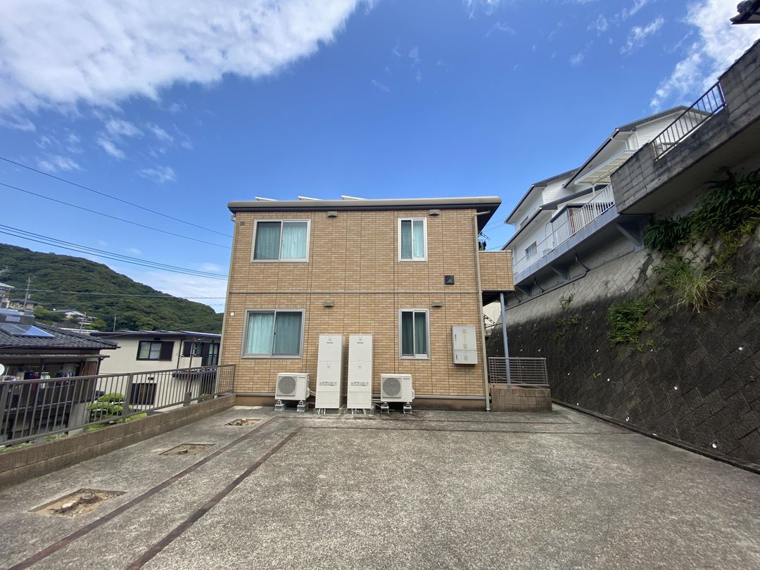 Rose Garden Shiroyama Apartment Building for Sale in Nagasaki - Thumbnail 2