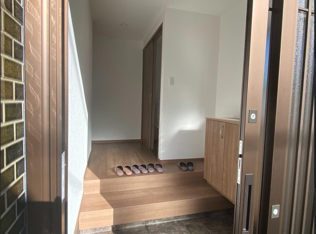 Renovated 3LDK House with 3-Car Parking in Nagasaki - Thumbnail 3