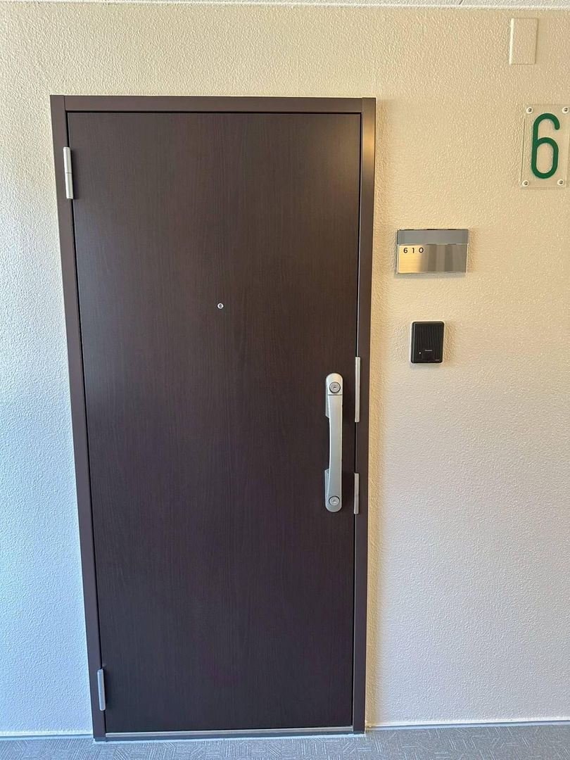 Renovated 2LDK Apartment in Sasebo, Nagasaki - 59.92m² - Thumbnail 4
