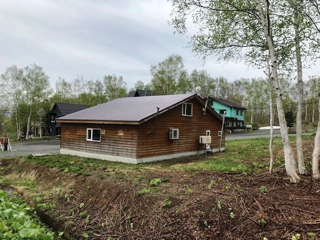 Niseko Higashiyama Workshop & House for Sale in Hokkaido - Thumbnail 3