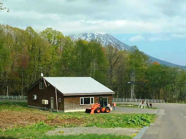 Niseko Higashiyama Workshop & House for Sale in Hokkaido - Thumbnail 2