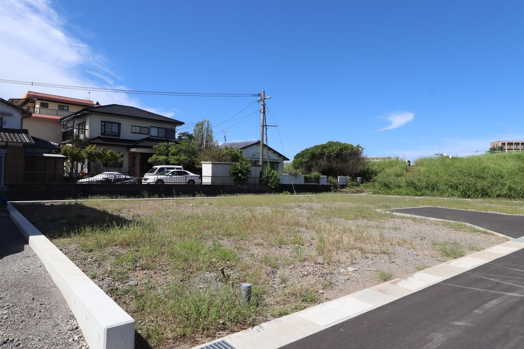 190 sqm Building Plot for Sale in Nakaoki-cho, Isahaya, Nagasaki - Thumbnail 3