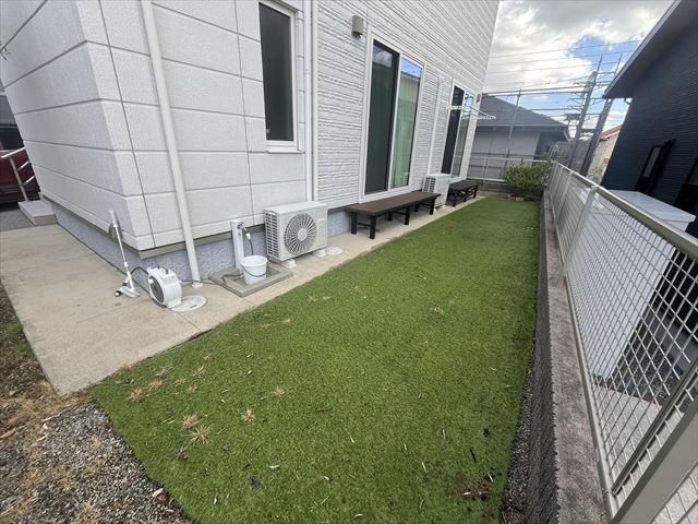 Modern Solar-Powered 4-Bedroom House in Nagasaki - Thumbnail 3