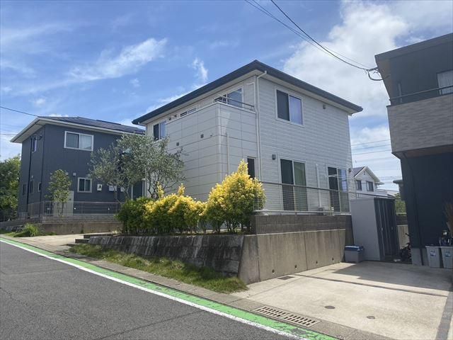 Modern Solar-Powered 4-Bedroom House in Nagasaki - Thumbnail 2